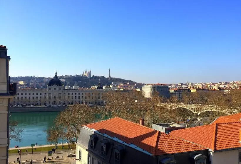 Perhehuone, Best Western Hotel Du Pont Wilson