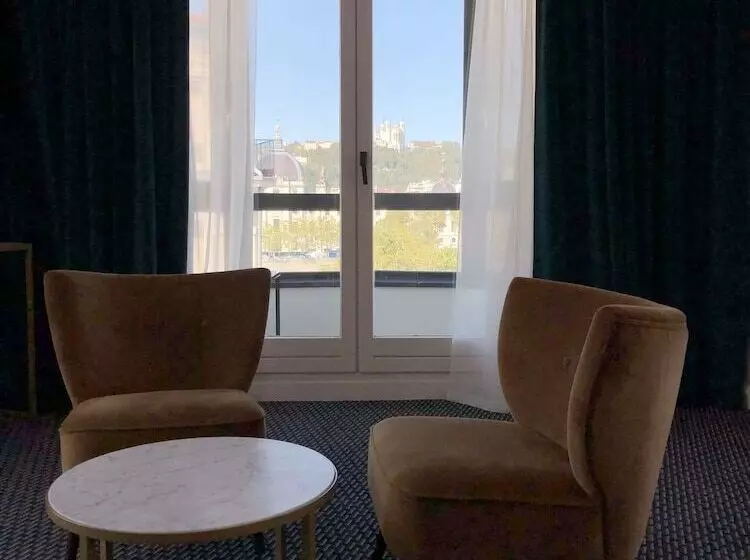 Perhehuone, Best Western Hotel Du Pont Wilson