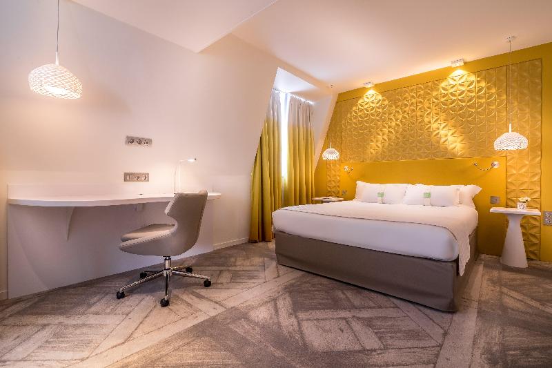 Executive Room King Size Bed