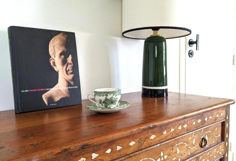 جناح, Le Saint Christophe