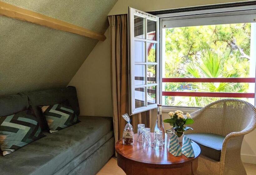 جناح, Le Saint Christophe