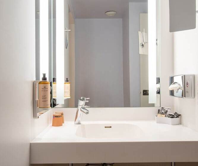 Классический Номер, Mercure Marseille Centre Vieux Port