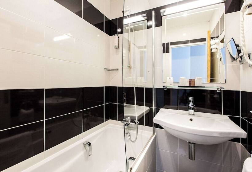 Номер Стандарт, Quality Hotel Bordeaux Centre