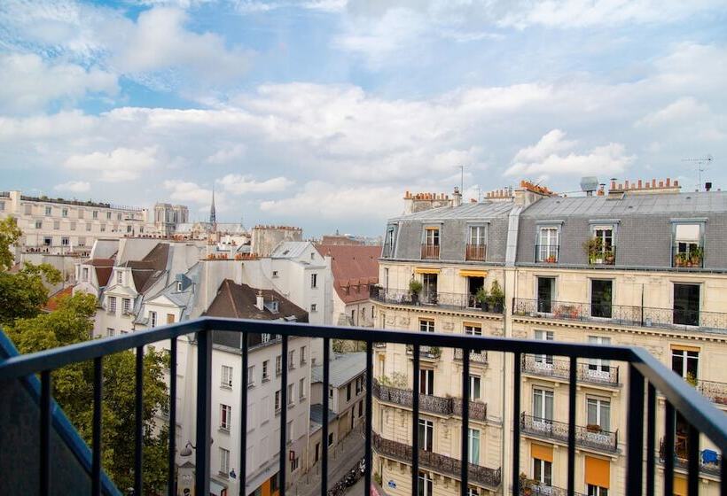 スタンダードルーム, Quartier Latin