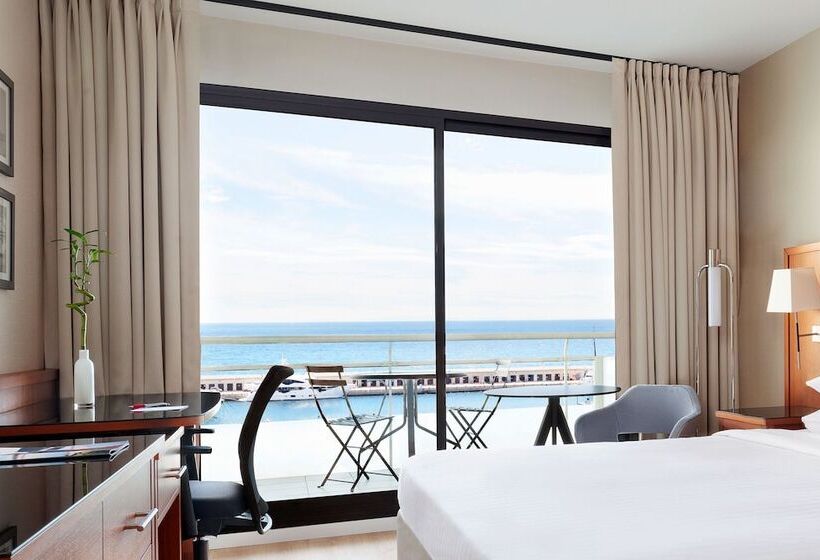 سوییت با چشمانداز دریا, Riviera Marriott Hotel La Porte De Monaco