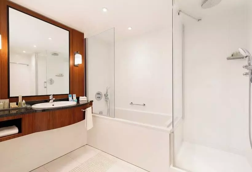 سوییت با چشم‌انداز دریا, Riviera Marriott Hotel La Porte De Monaco