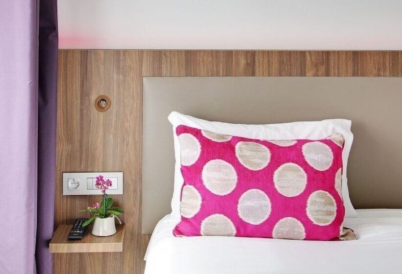 Comfort Room, Alhambra