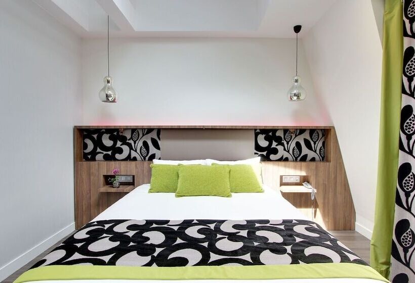 Superior Room, Alhambra