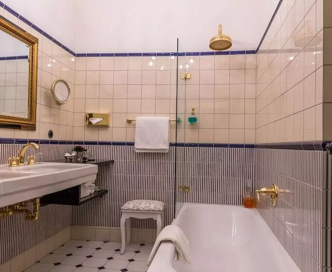 デラックスルーム, Burghotel Auf Schönburg