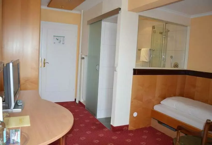Quarto standart individual, Engel