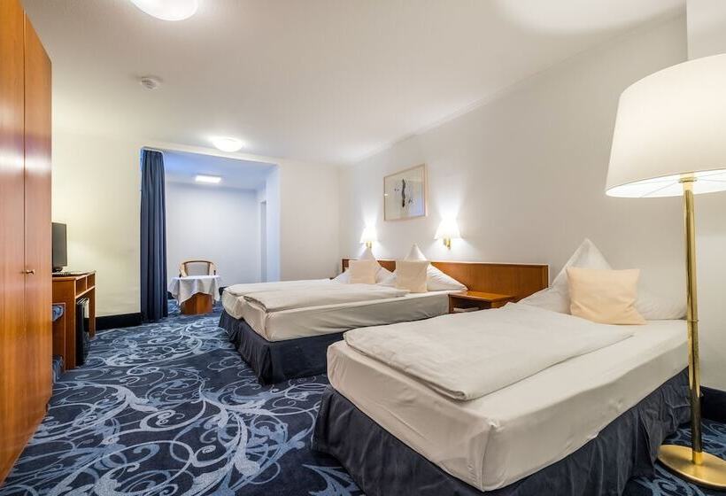 スタンダードトリプルルーム, Gertrudenhof