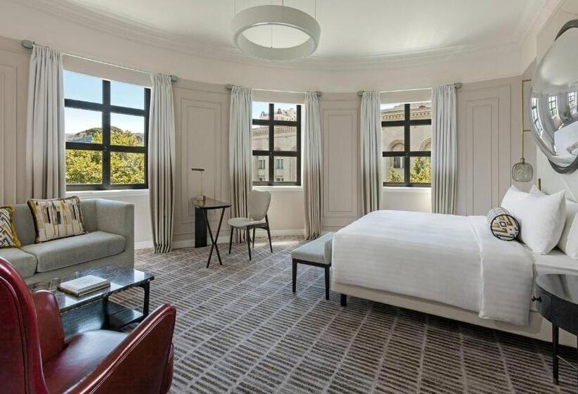 سوییت جونیور اجرایی, Tbilisi Marriott