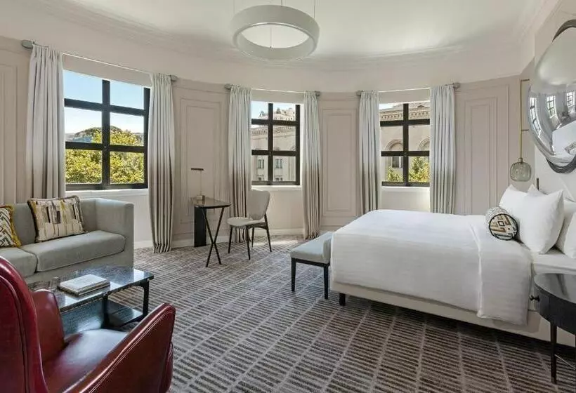 سوییت جونیور اجرایی, Tbilisi Marriott