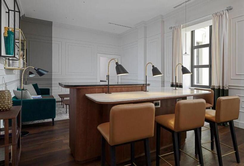 سوئیت پرزیدنت, Tbilisi Marriott