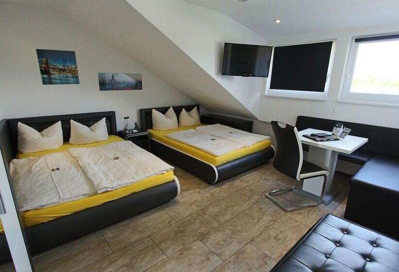 Семейный Номер, Grille