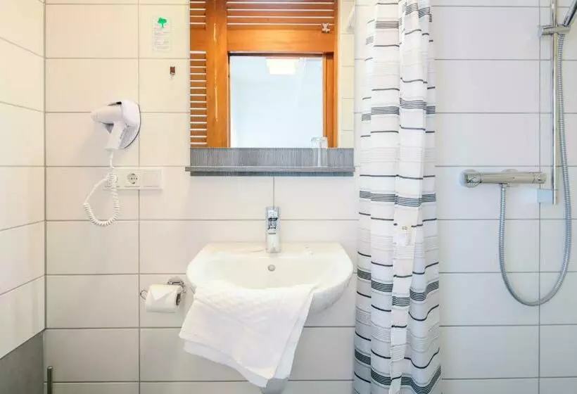 エコノミーシングルルーム, Kleiner Markt