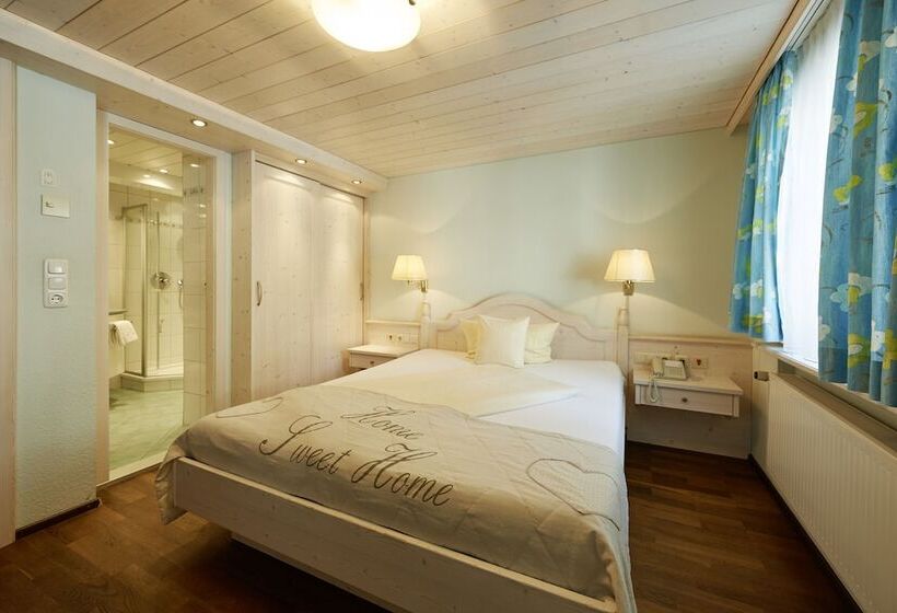 חדר סטנדרט, Adler