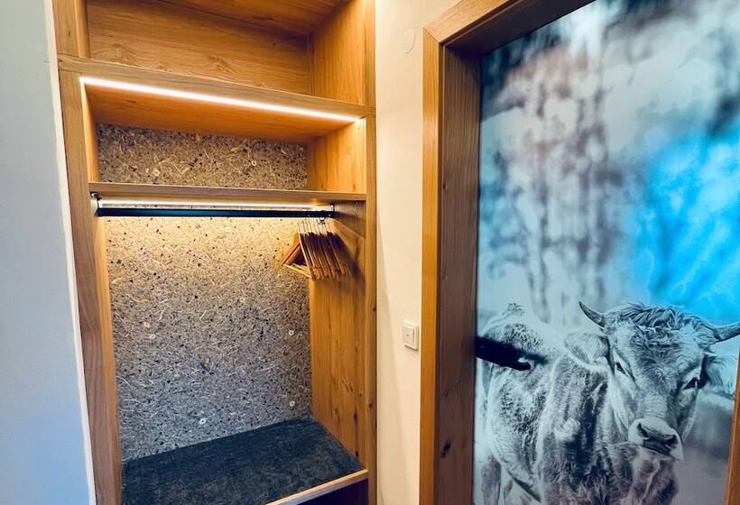 חדר קומפורט, Adler