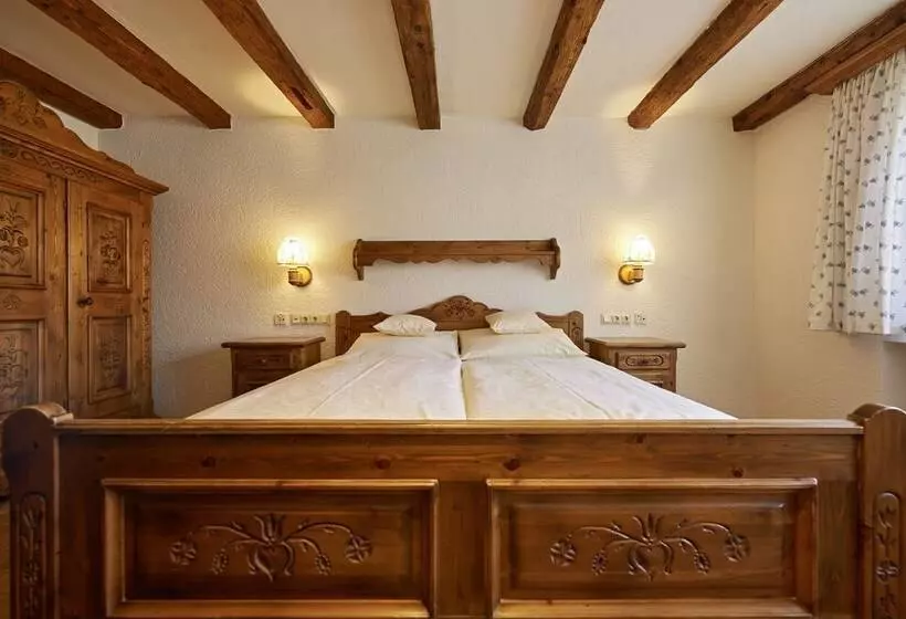 Comfort-huone, Adler