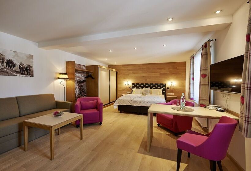 סוויטת ג'וניור, Adler