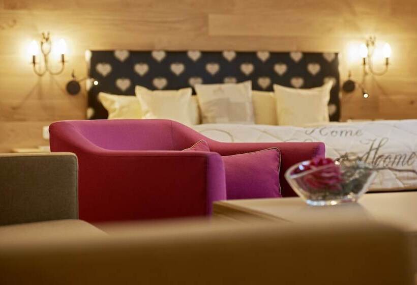 סוויטת ג'וניור, Adler