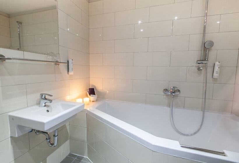 غرفة كومفورت, Am Fjord