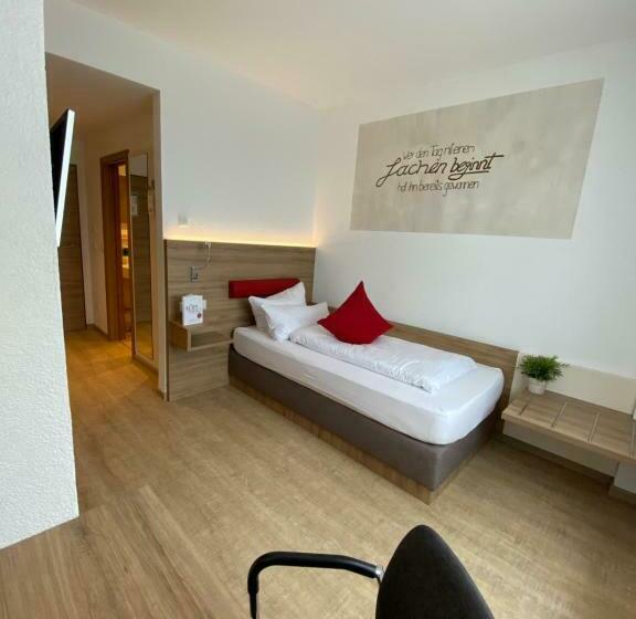 اتاق استاندارد یک نفره, Asgard