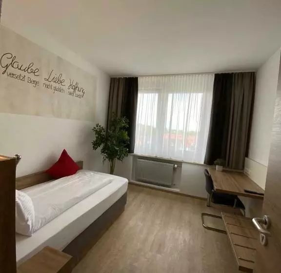 Quarto Estandar Individual, Asgard