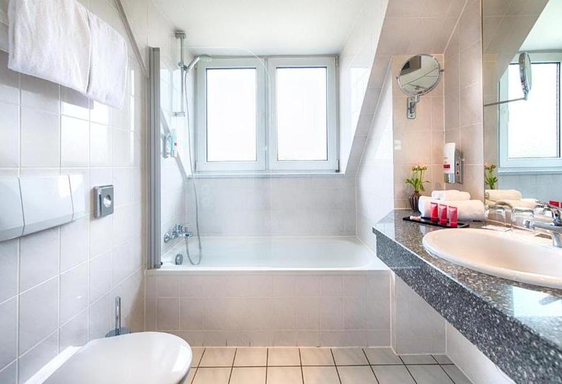 Полулюкс, Leonardo Hotel Mannheim Ladenburg