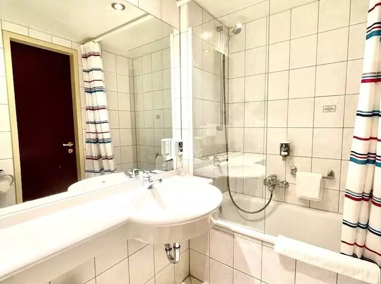 اتاق سوپریور, Mercure Hotel Plaza Magdeburg