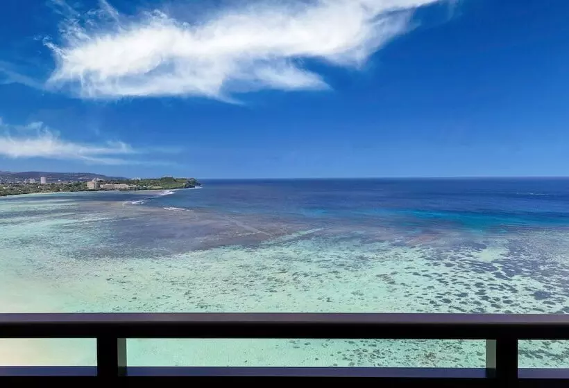 اتاق سوپریور, Dusit Beach Resort Guam