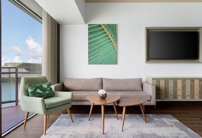 장애인용 디럭스룸, Dusit Beach Resort Guam