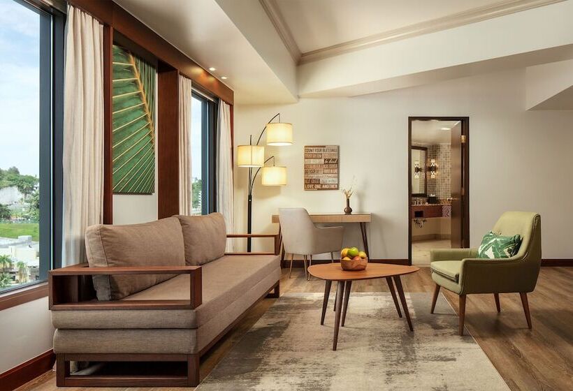 스탠다드 스튜디오 더블 침대, Dusit Beach Resort Guam