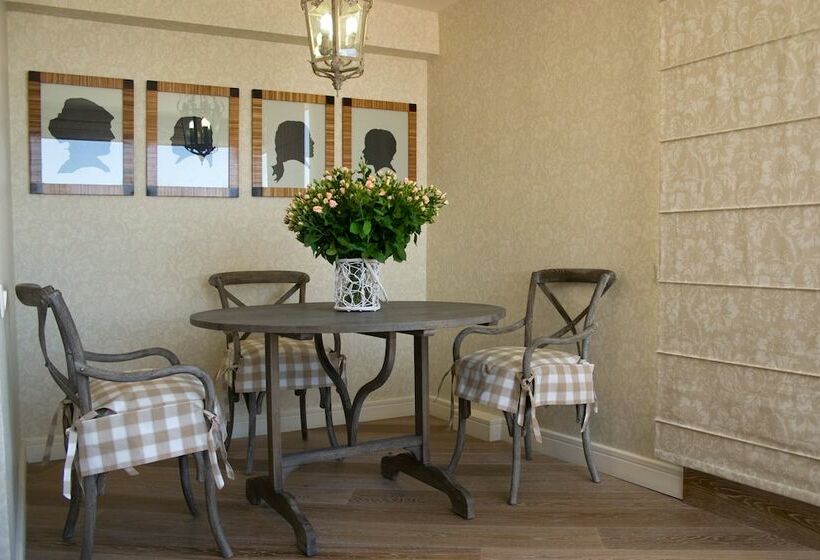 סוויטת פנטהאוז, Aquila Porto Rethymno