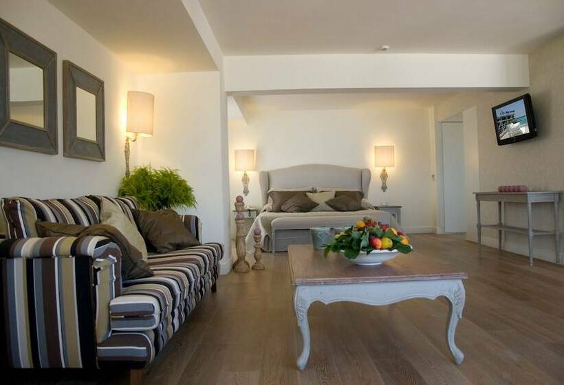 סוויטת פנטהאוז, Aquila Porto Rethymno