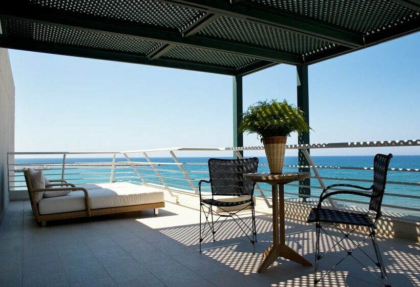 Полулюкс Президентский, Aquila Porto Rethymno