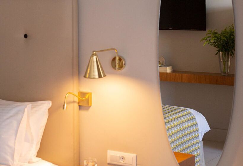 חדר סטנדרט צדדי נוף לים, Aquila Porto Rethymno