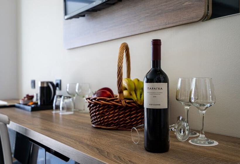 סוויטה, Castellum Suites   All Inclusive