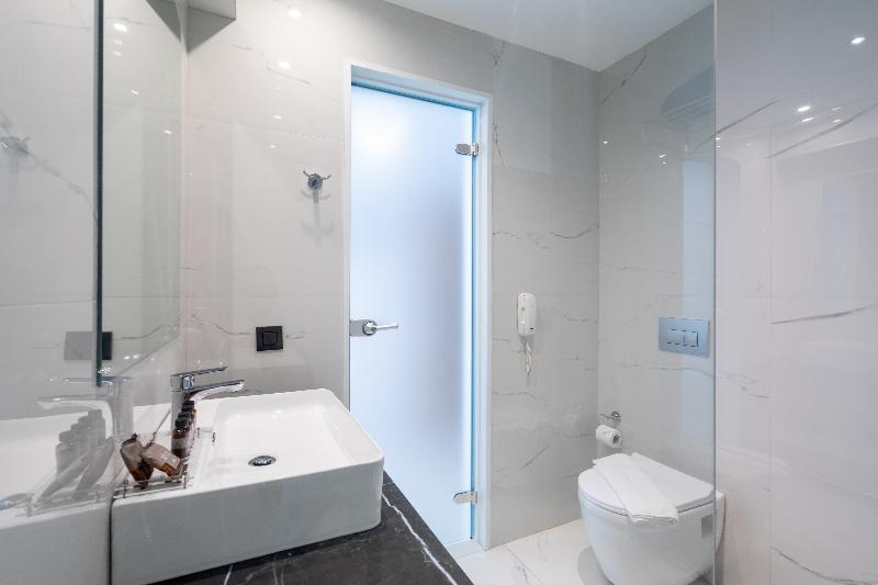 סוויטה אקזקיוטיב, Castellum Suites   All Inclusive