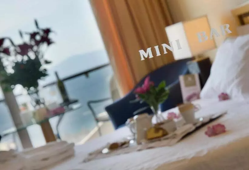 اتاق کلاسیک با چشم‌انداز دریا, Egnatia City Hotel & Spa