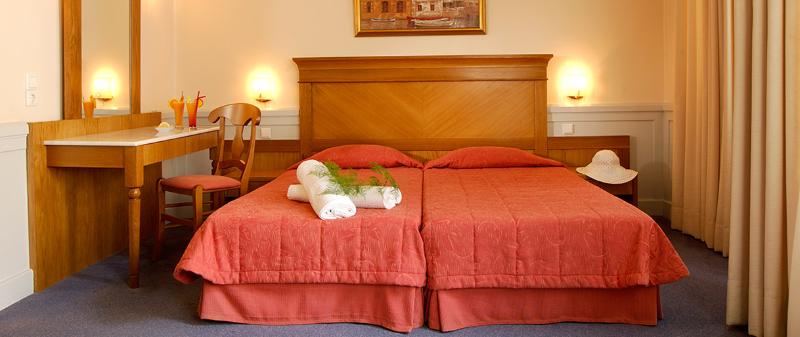 高级大房间, Ideon