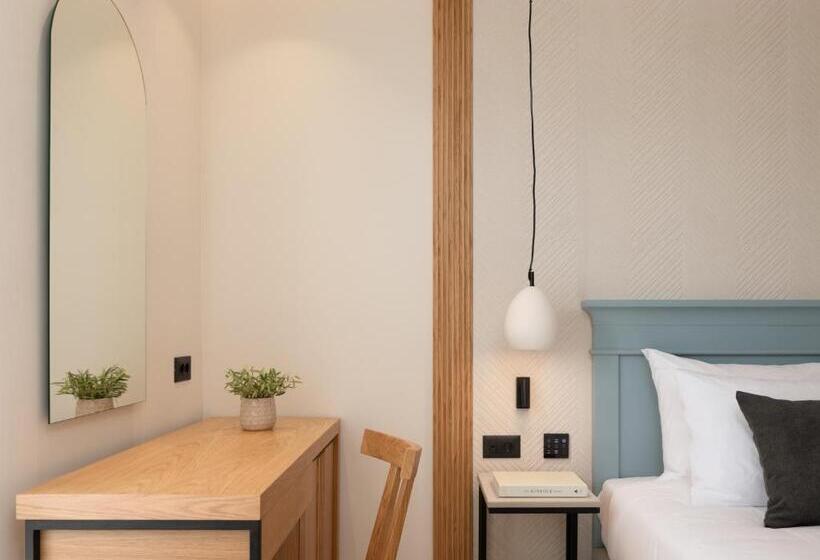 标准三人间, Ideon