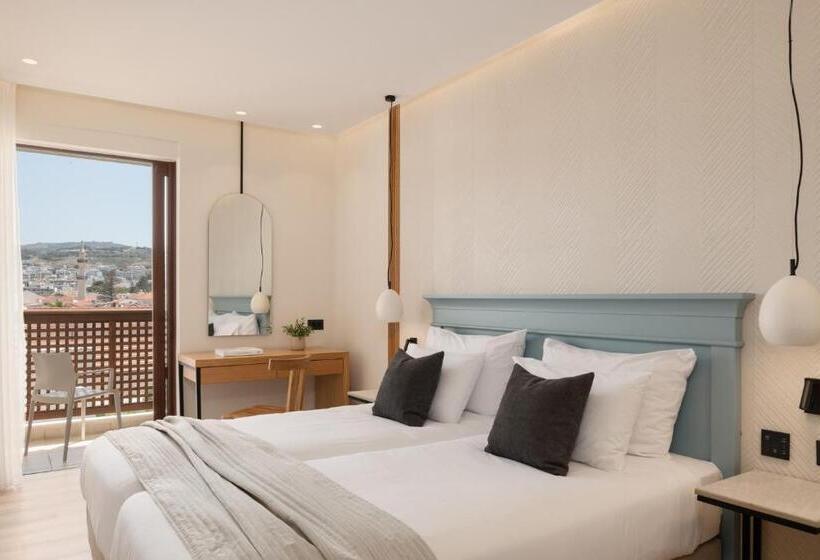 标准三人间, Ideon