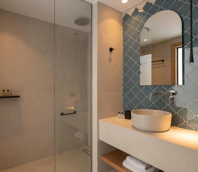 高级海景房, Ideon