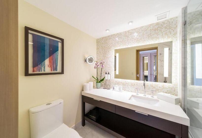 سوئیت جونیور با تخت بزرگ, Real Intercontinental San Pedro Sula, An Ihg