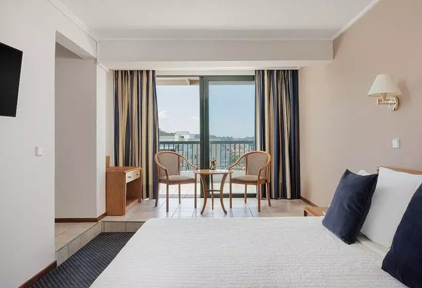 اتاق لوکس با چشم‌انداز دریا, Sun Beach