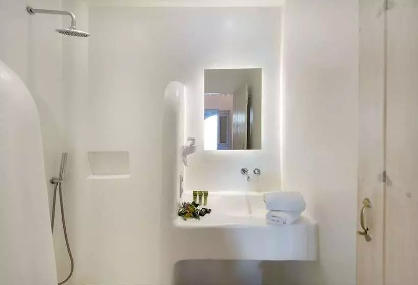 ベーシックルーム, Zefi Hotel & Suites