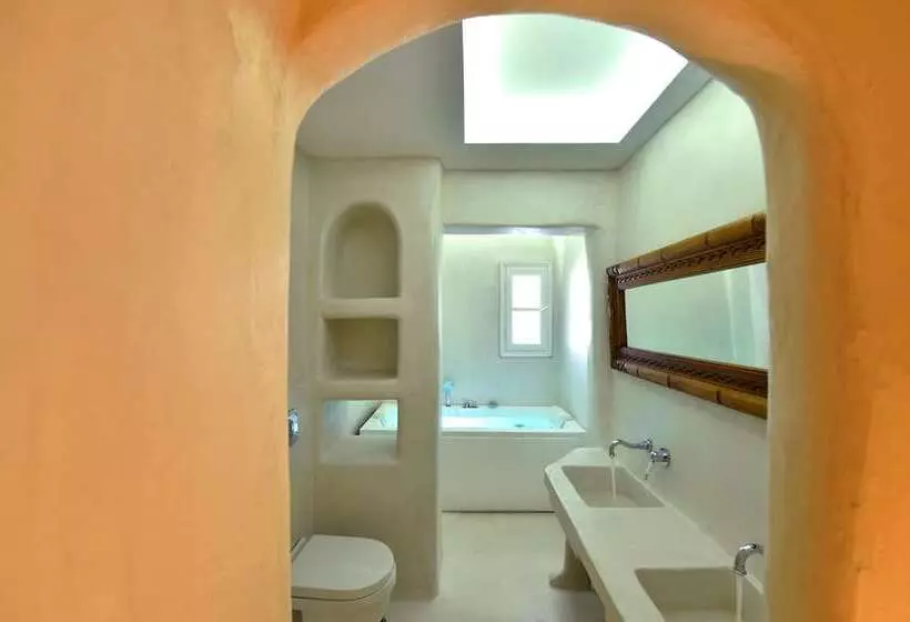 ジュニアスイート, Zefi Hotel & Suites
