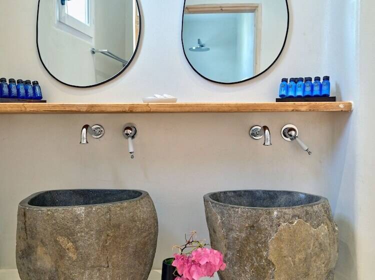 ジュニアスイート, Zefi Hotel & Suites