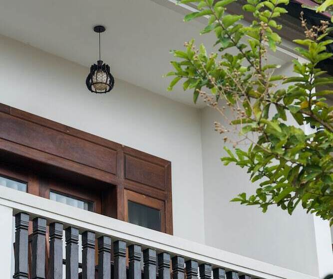 Номер Deluxe Вид на Бассейн, Champeysor Angkor Boutique